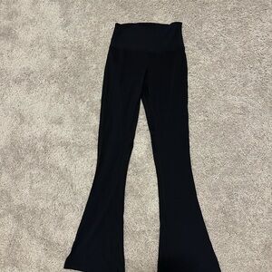 Lululemon Size 6 Black Flared Leggings - Worn Once!